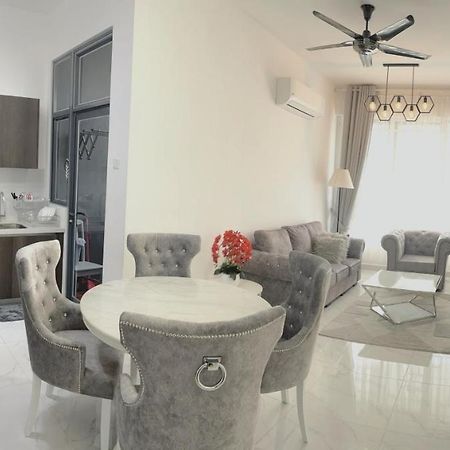 Deena Suite At Troika ,Kota Bharu Eksteriør bilde