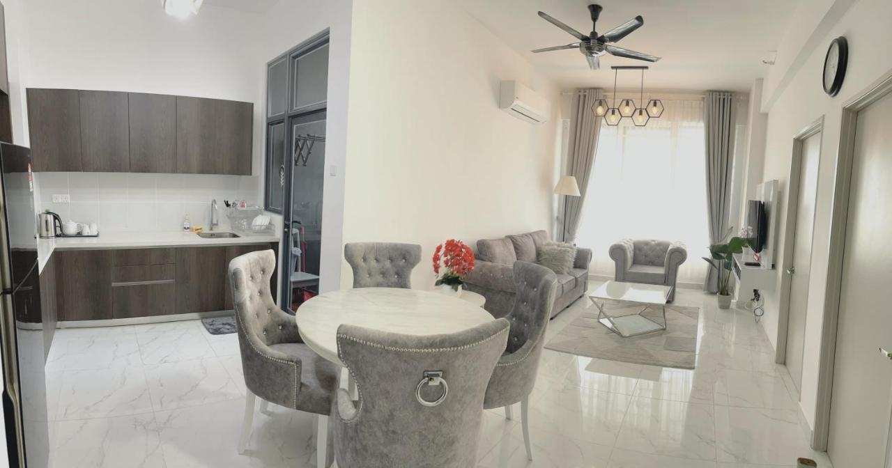 Deena Suite At Troika ,Kota Bharu Eksteriør bilde