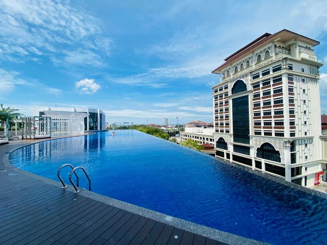 Deena Suite At Troika ,Kota Bharu Eksteriør bilde